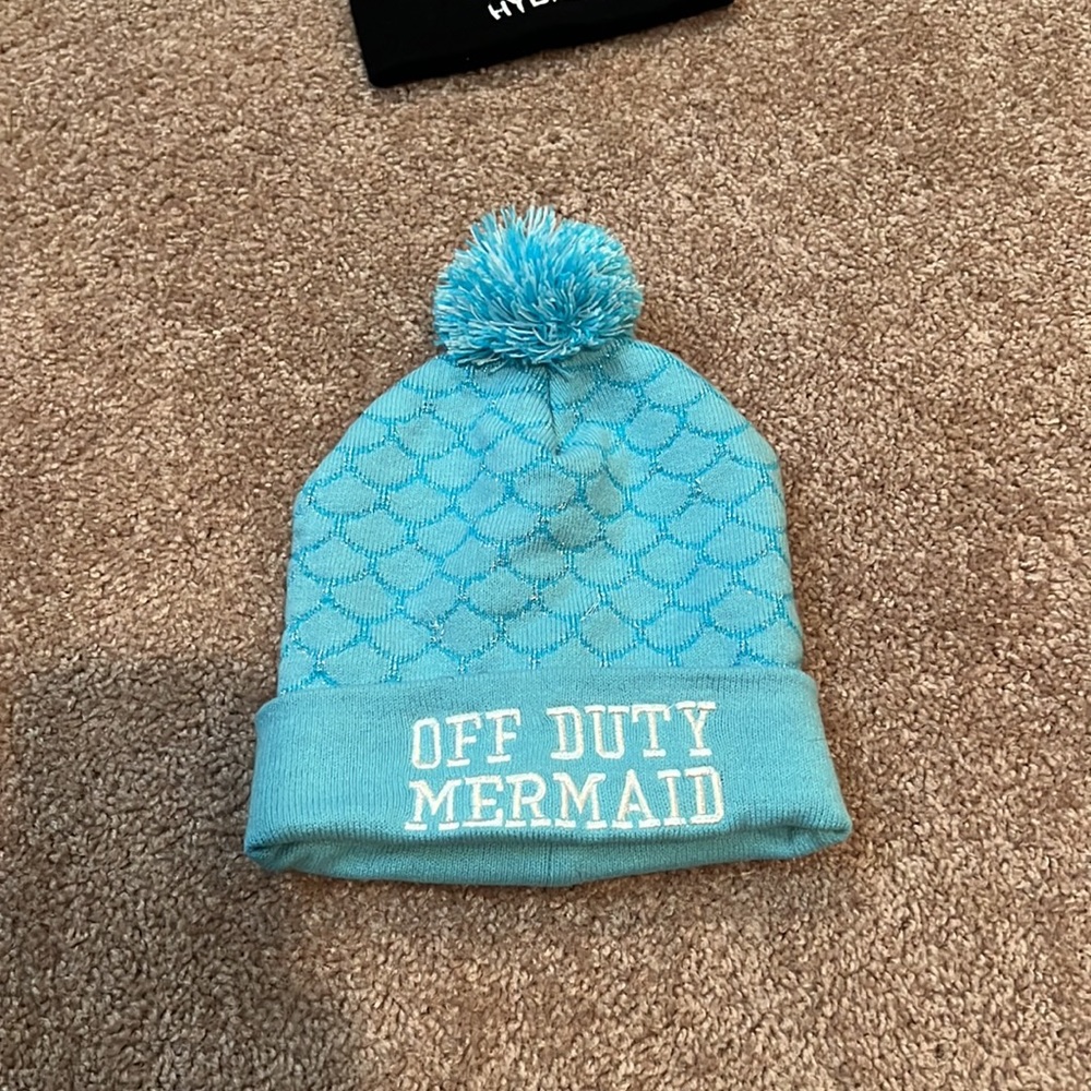 Hat Bundle! - Picture 6 of 9